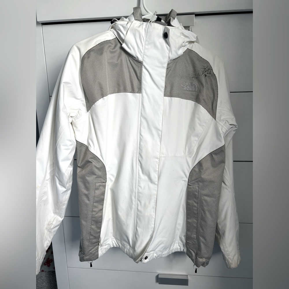 The North Face Women’s White and Gray Ski and Snow Jacket